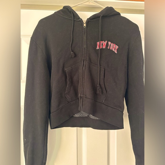 Jackets & Blazers - New York Black Cropped Hoodie
